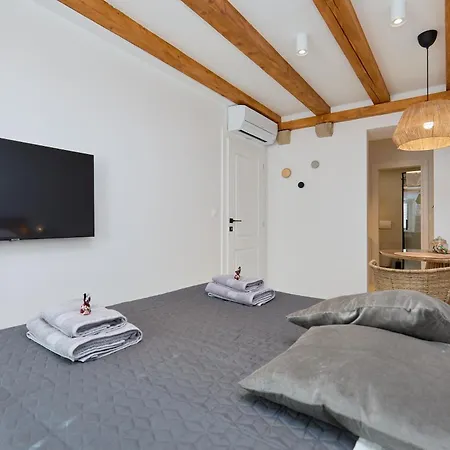 Iza Grada Apartment