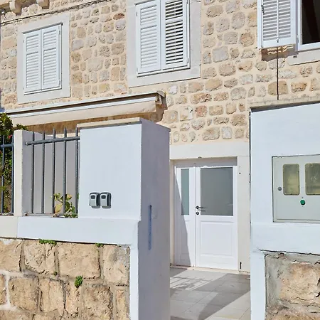 Iza Grada Apartment *