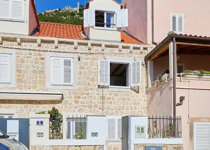 Apartment Iza Grada *